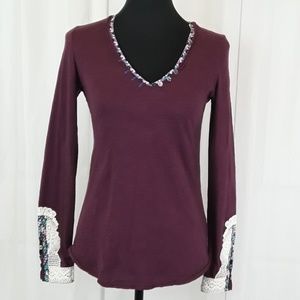 Anthropologie sz XS embroidered sleeve t shirt